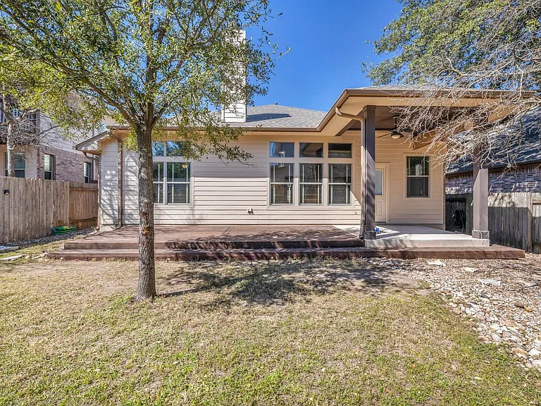 105 Latitude Ln — Photo 36