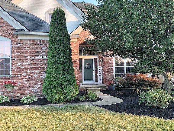 2nd image of 24613 Fairlawn Dr