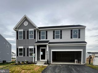 31 Outrigger Rd, Inwood, WV 25428