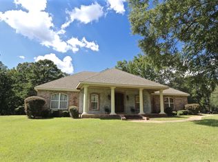 1673 Misty Ln, Terry, MS 39170