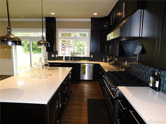 4th image of 3230 108th Ave SE