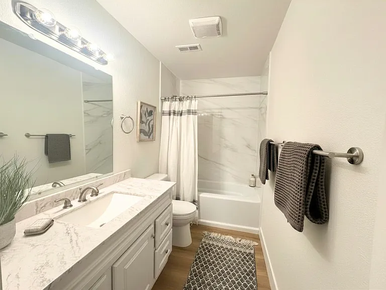Upstairs Bathroom