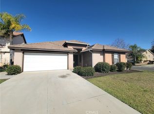 457 Minaret St, Corona, CA 92881