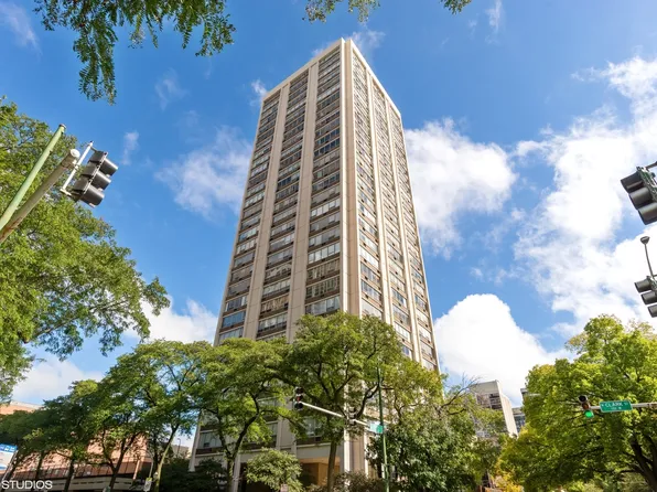 70 W Burton Pl APT 805F, Chicago, IL 60610