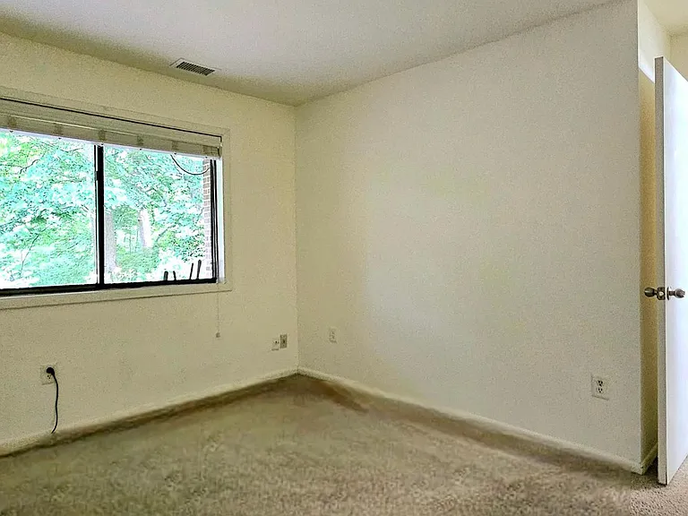 8729 Sheridan Farms Ct — Photo 44