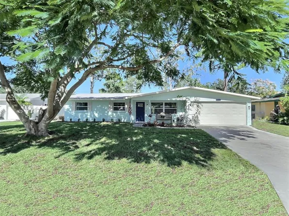 4658 Maceachen Blvd, Sarasota, FL 34233