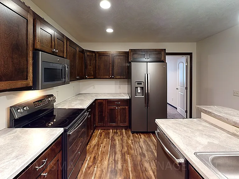 Parkside Townhomes — Photo 35