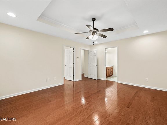 3rd image of 8772 Carriage House Way