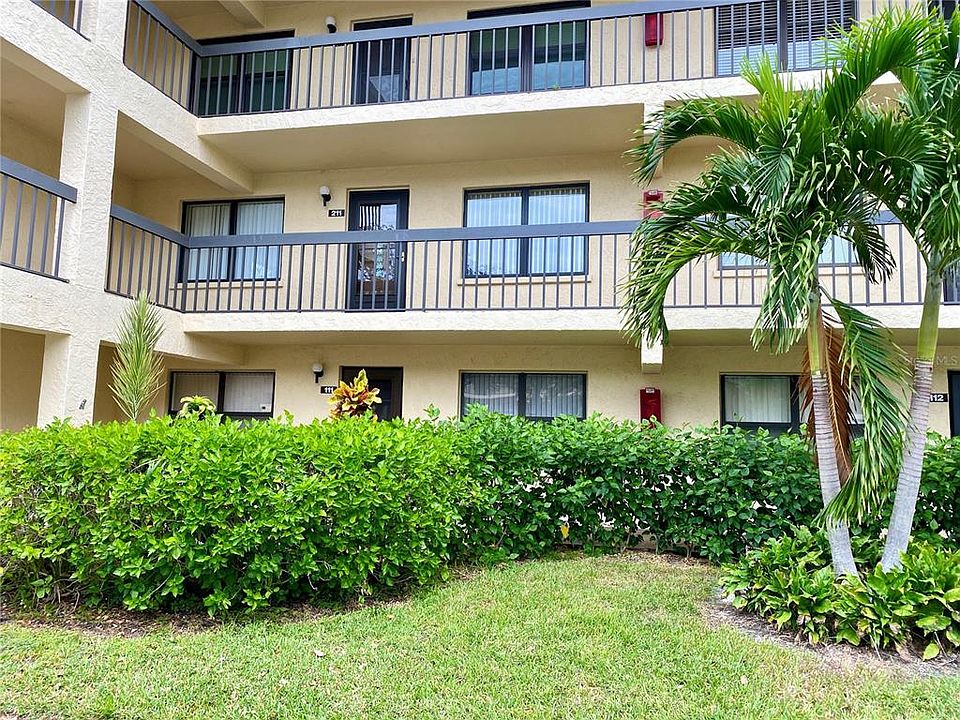 Desoto Square Villas Condominiums 425 30th Ave W Bradenton FL Zillow