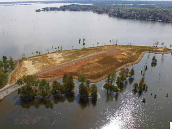 5 Dozier Creek Island Dr, Farmerville, LA 71241