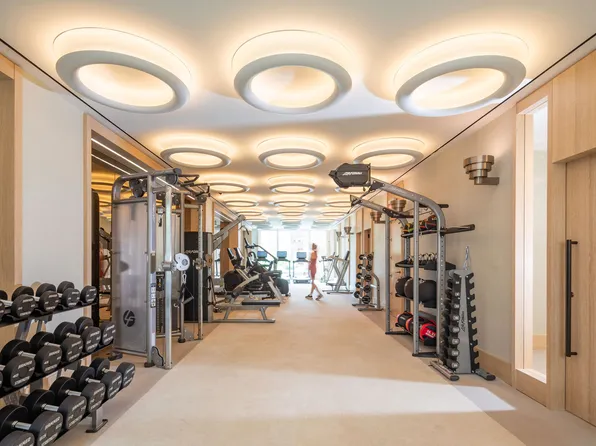 249 East 62nd Street image 21 of 24