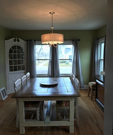 5th image of 447 S Cottage Hill Ave