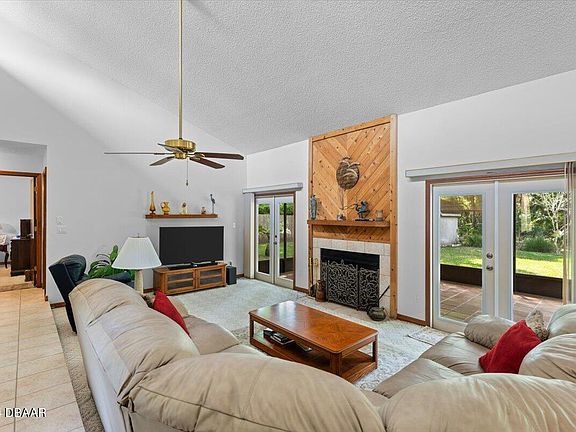 4th image of 1548 Poplar Dr