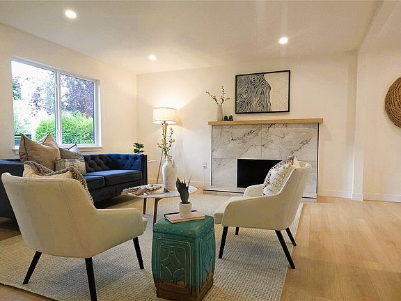 4th image of 8421 39th Avenue SW