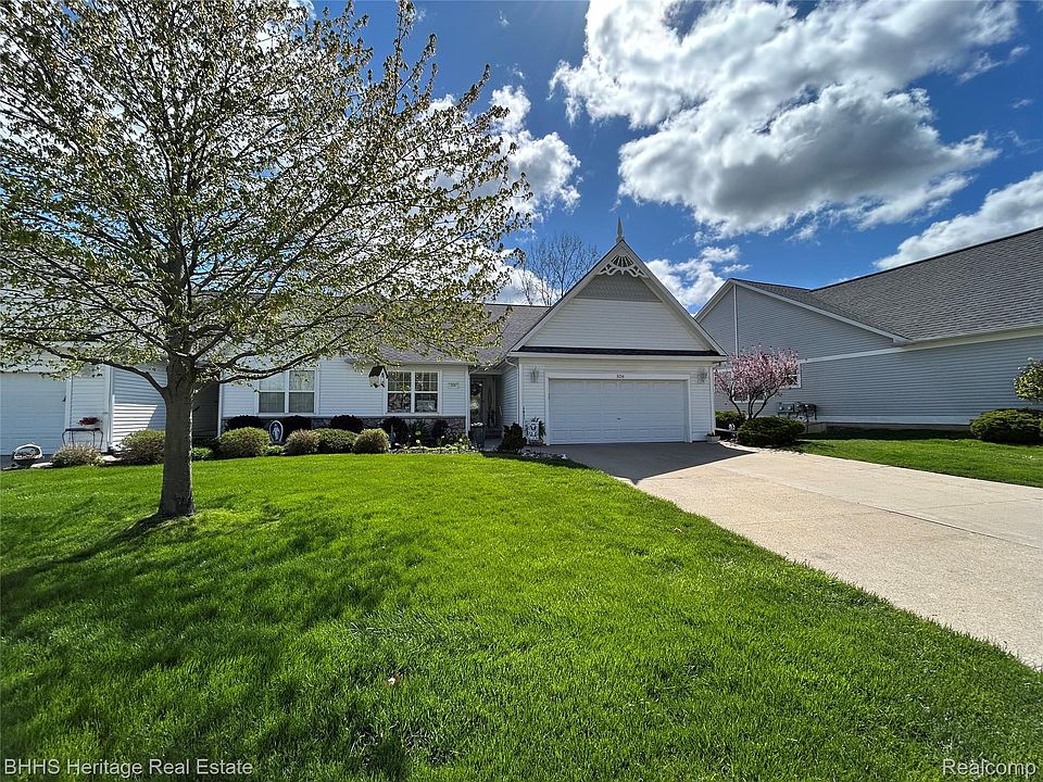 1st image of 326 Victoria Park Dr #38