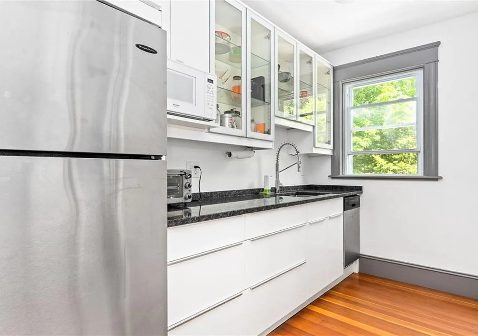 19-21 Sarah Street — Photo 3