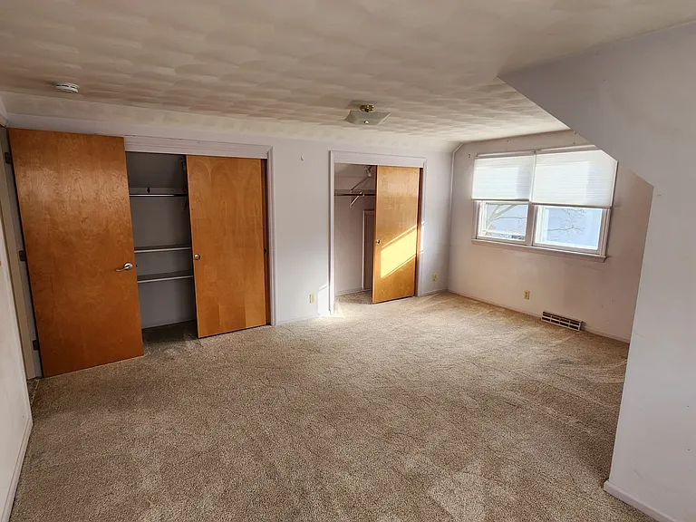 2230 Carberry Dr — Photo 3