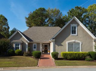 14 Village Ln, Newnan, GA 30265