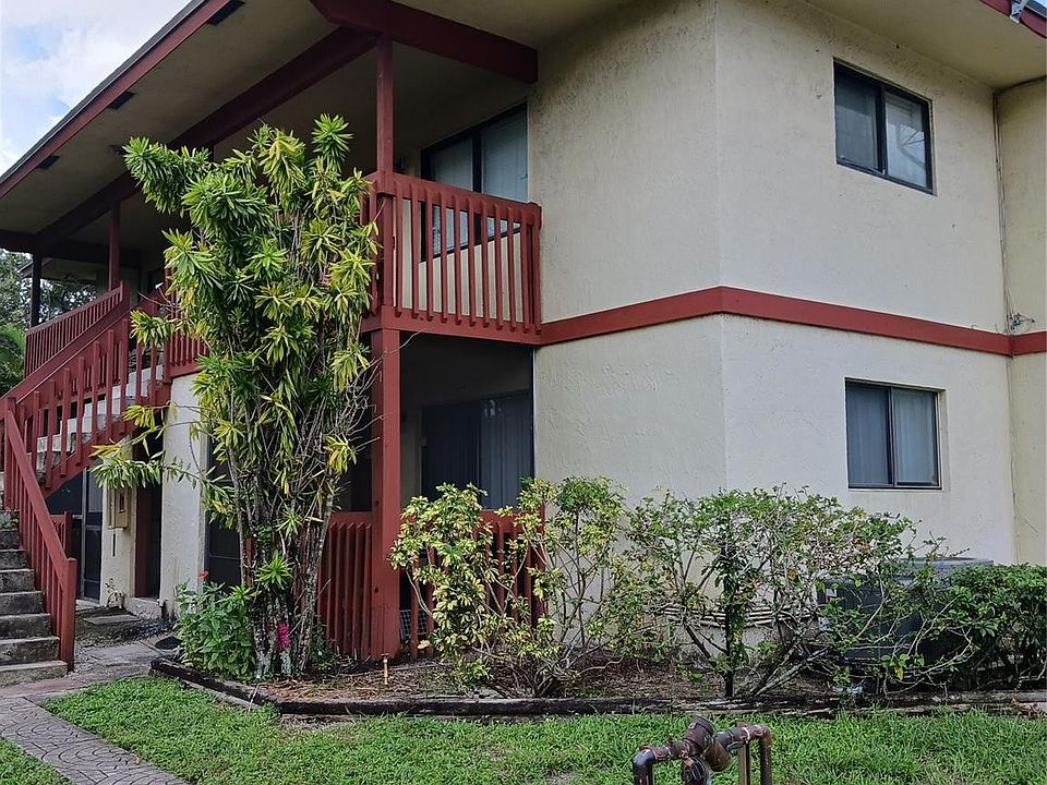 1st image of 4301 NW 19th Street #6