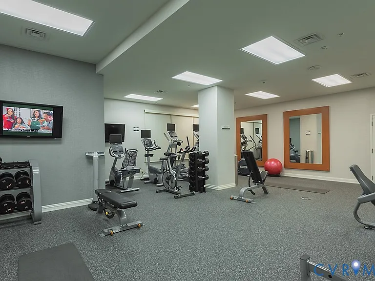 230 N 6th St #U325 — Photo 24