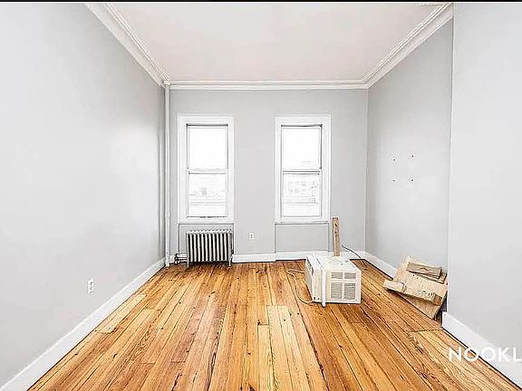 2nd image of 247 Montrose Ave APT 3L