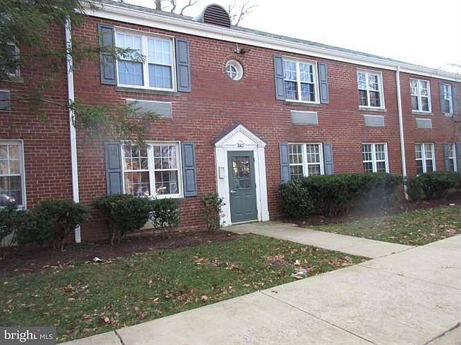 1st image of 3301 Commonwealth Ave Unit 1-3301D