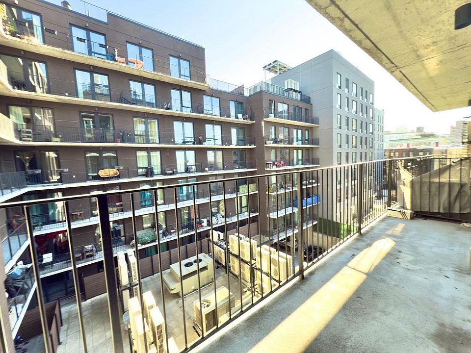 1st image of 115 Stanwix St APT 212