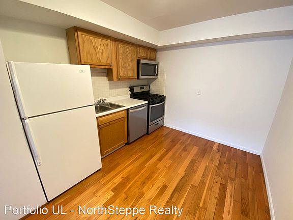 4th image of 34 Chittenden Ave #2878367