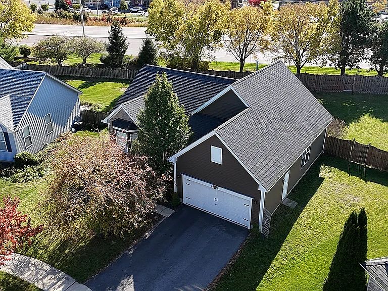 1st image of 2904 Arbor Ln