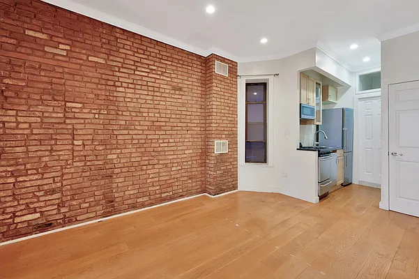 Rented by Taube Management Realty, LLC. | media 7