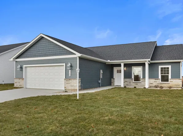 3704 Boulder Ridge Dr, Champaign, IL 61822