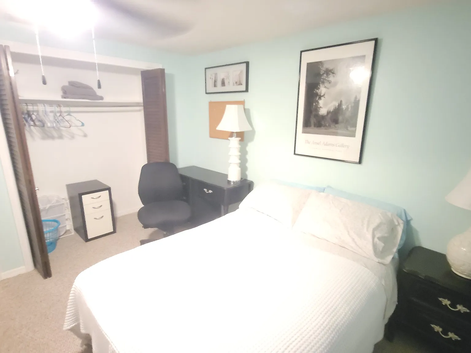 5 bed, 3000 sqft, $875 — Photo 1