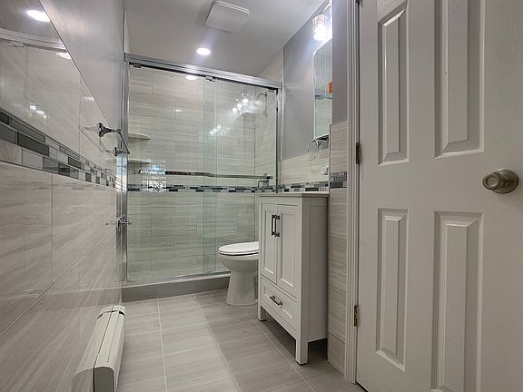 3rd image of 188A Stuyvesant Ave #2