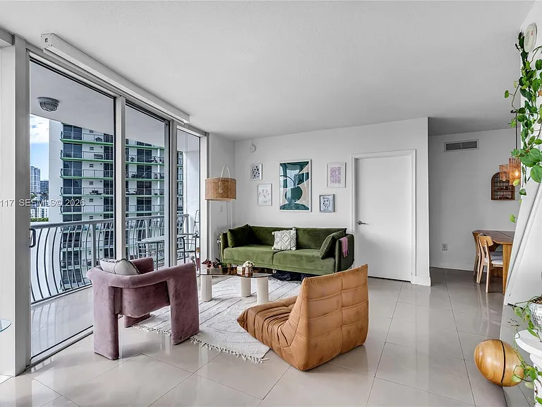 1750 N Bayshore Dr #1815 — Photo 8