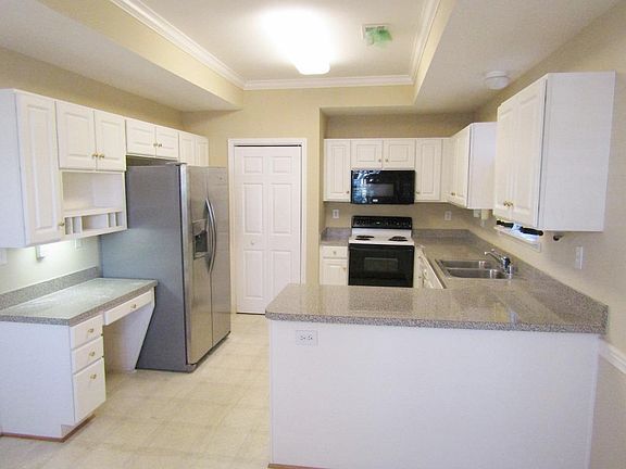 5th image of 337 Silver Creek Way