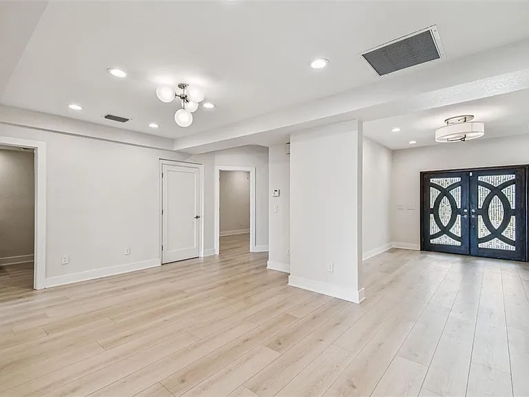 24 Adalia Ave — Photo 37