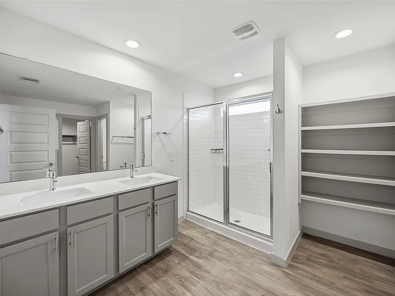 7219 Whispering Leaf St — Photo 4