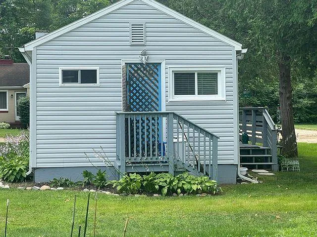 7153 Cedar Rd — Photo 4