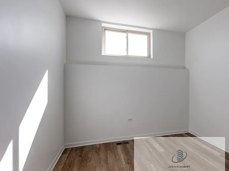 2700 W North Ave #207 — Photo 7