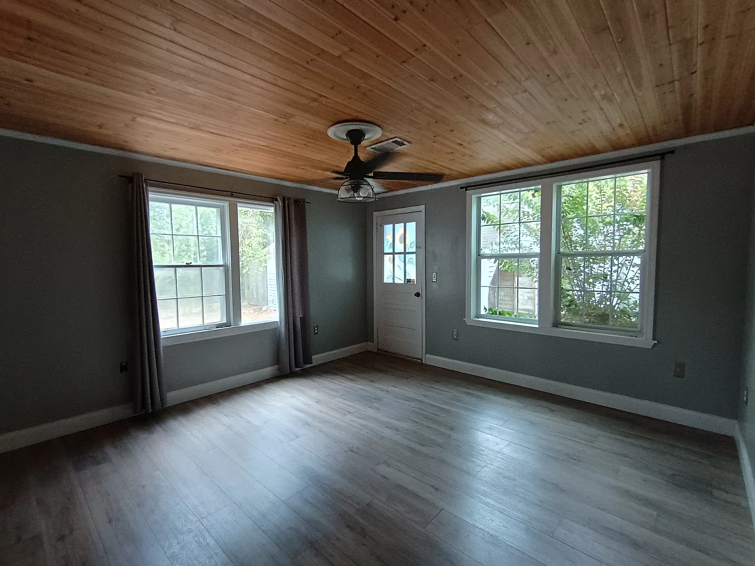 3 bed, 1386 sqft, $1,775 — Photo 2