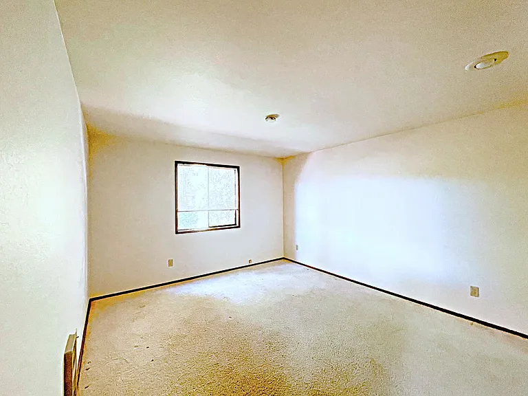 9910 NE 119th St #202 — Photo 11