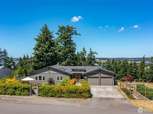 1045 NE Summit Loop, Coupeville, WA 98239