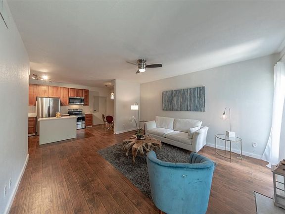 5th image of 10811 Richmond Ave APT 8