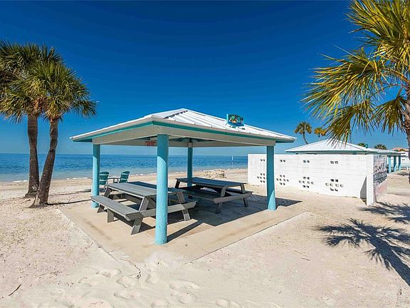 3rd image of 4925 Bonito Dr