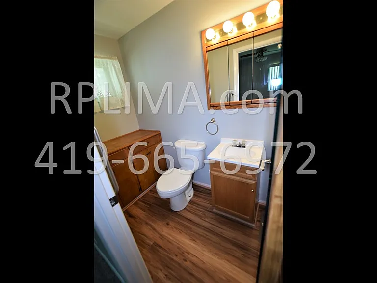 1706 Latham Ave — Photo 8