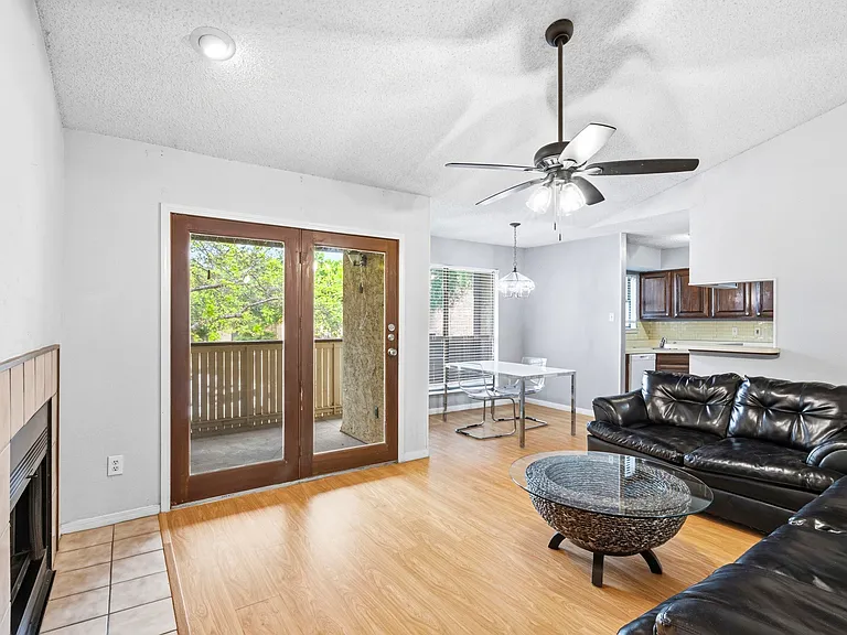 2014 Willoughby Ln #4624 — Photo 3