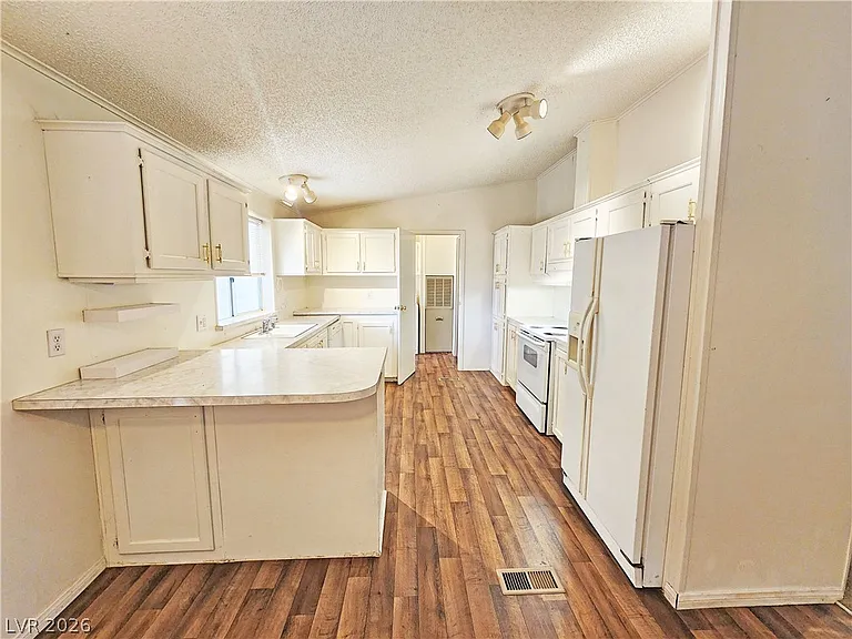 1441 W Betty Ave #1 — Photo 5