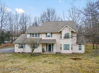 122 Colleen Dr, Blakeslee, PA
