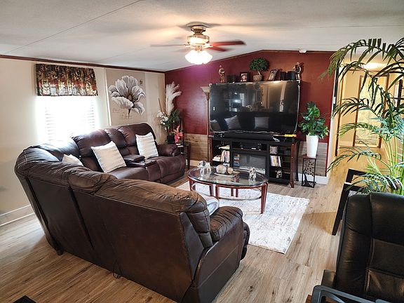 2nd image of 1201 W Thornton Pkwy Lot 137
