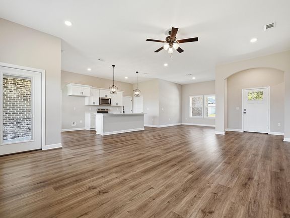 4th image of 2803 Blackbird Ct